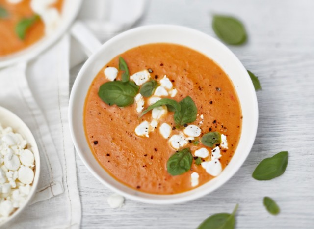 Tomaattikeitto hellii sydäntäsi