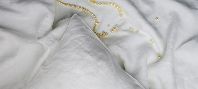 Pujahda pehmeään pellavaan